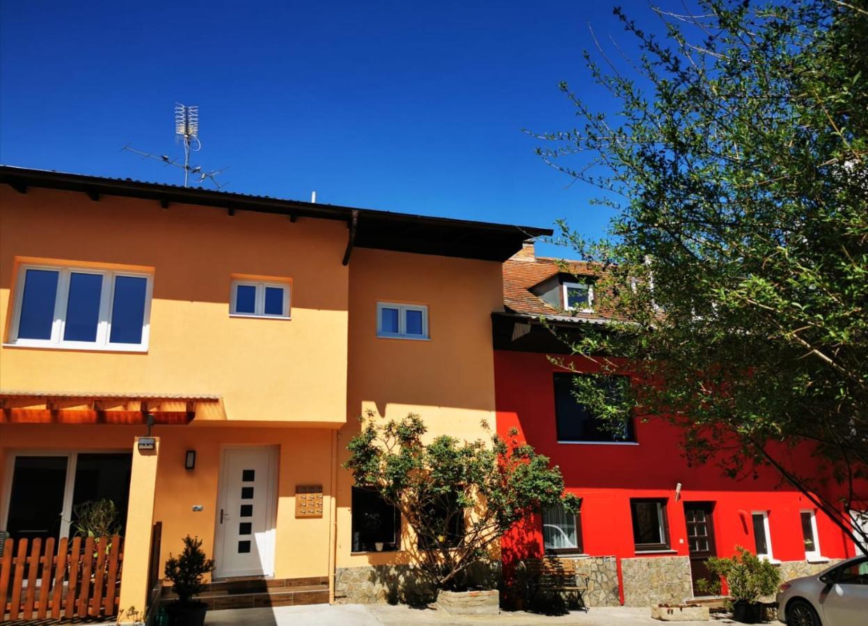 Hotel Goldene Krone Mistelbach Dış mekan fotoğraf