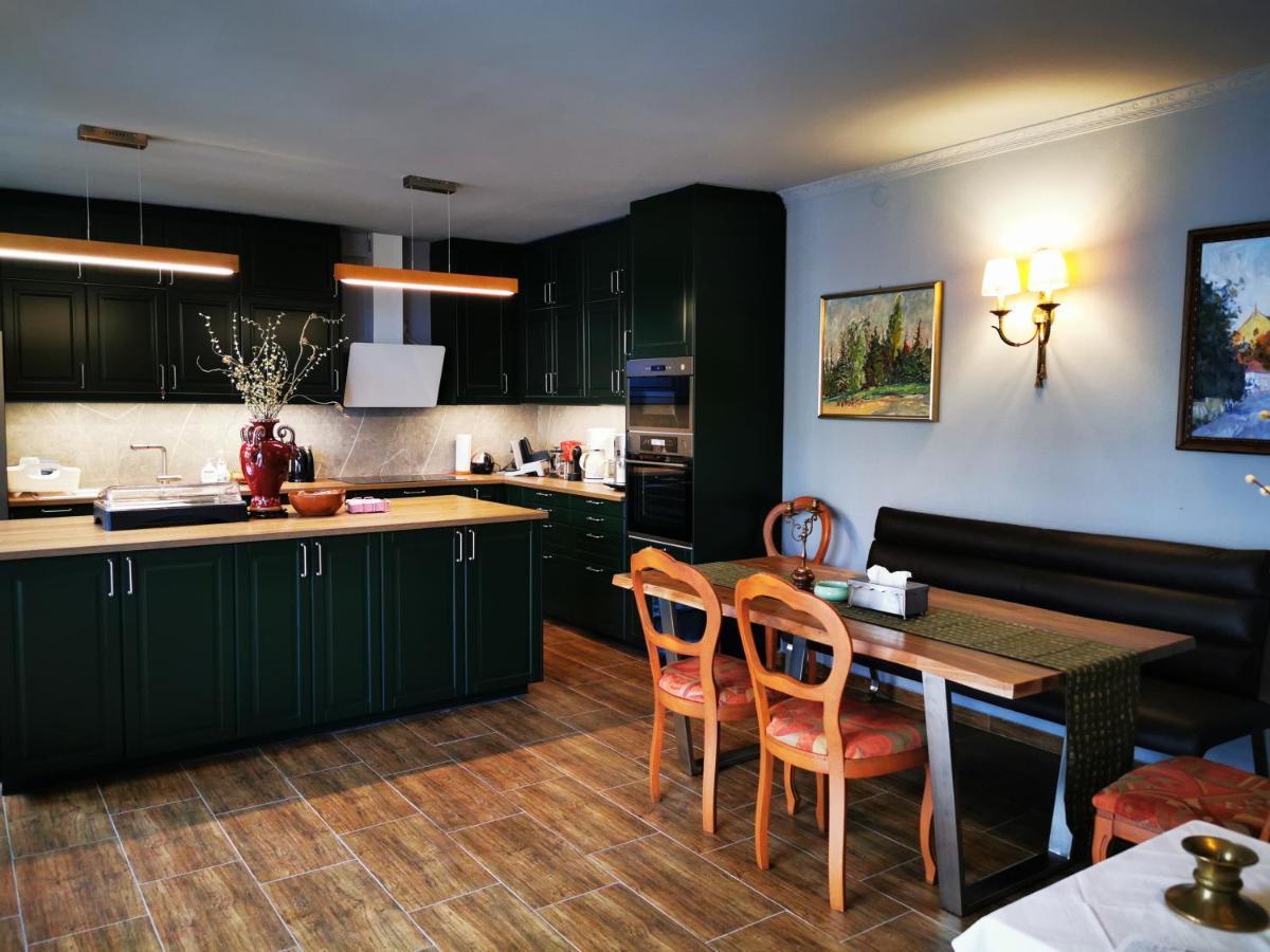 Hotel Goldene Krone Mistelbach Dış mekan fotoğraf